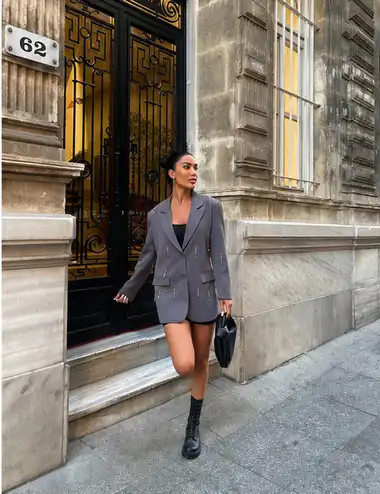 Szara marynarka z koralikami Soho