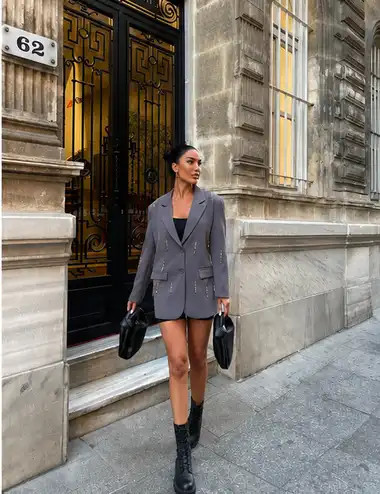 Szara marynarka z koralikami Soho