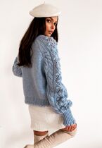 Sweter z biżuteryjnymi guzikami BABY BLUE 4